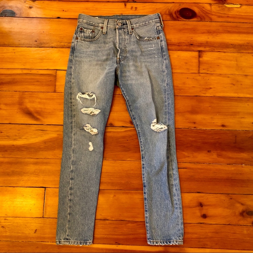 NEVER WORN Levi’s 501 Skinny Jeans